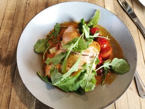 Tofino, culinary food, tofino, fine dining, pizza, wood oven pizza, freshly made,salmon, fresh sea food, seafood dinner, catch of the day,